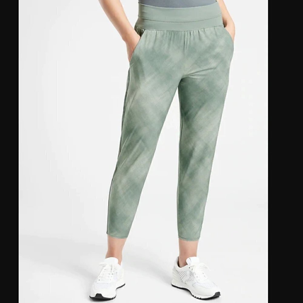 Athleta Nolita slim tapered print crop pants green size 2 24 in inseam - Picture 7 of 7